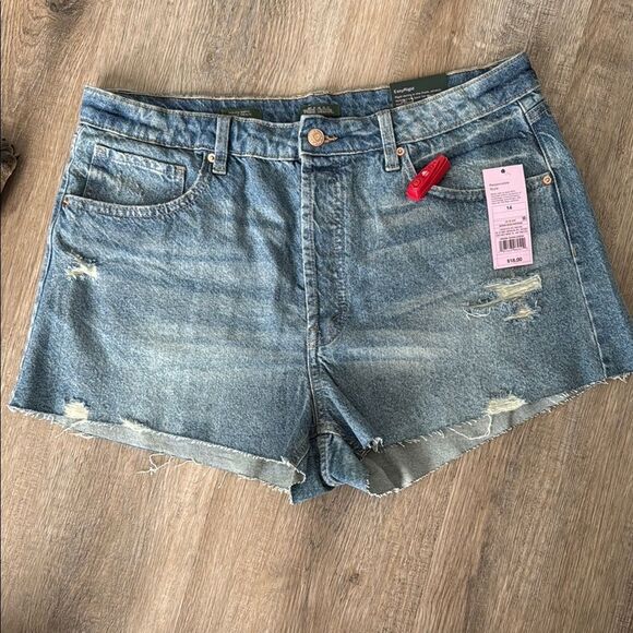 Wild Fable Blue Jean Shorts Distressed size 14 High rise - Picture 1 of 3